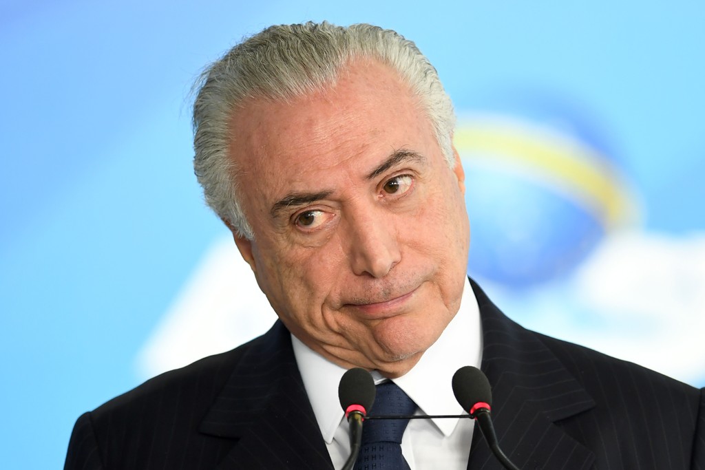 Salvo da 2.ª denúncia, Temer vai buscar “paz” em seu último ano de governo fora do Brasil
